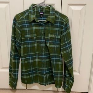 Patagonia green flannel 8